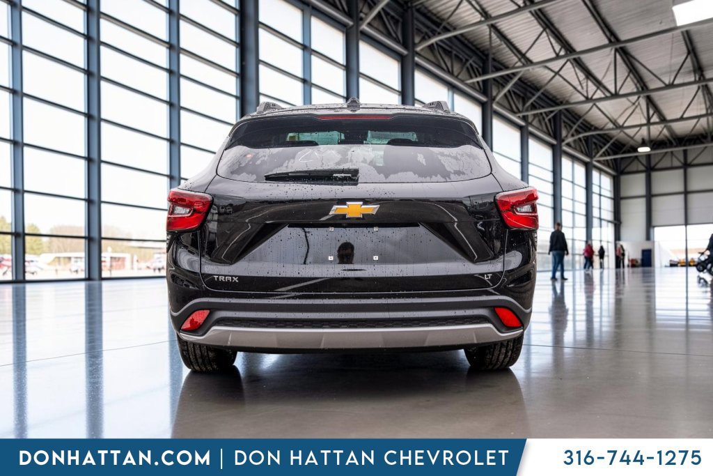 New 2026 Chevrolet Trax LT w/ LT Convenience Package FWD image 28