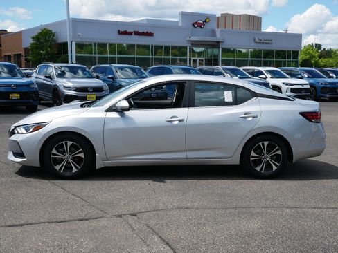 Used 2021 Nissan Sentra SV FWD image 4
