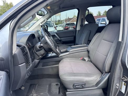 Used 2014 Nissan Titan SV w/ SV Value Truck Package AWD/4WD image 17