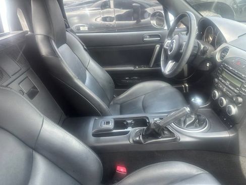 Used 2012 MAZDA MX-5 Miata Grand Touring RWD image 9