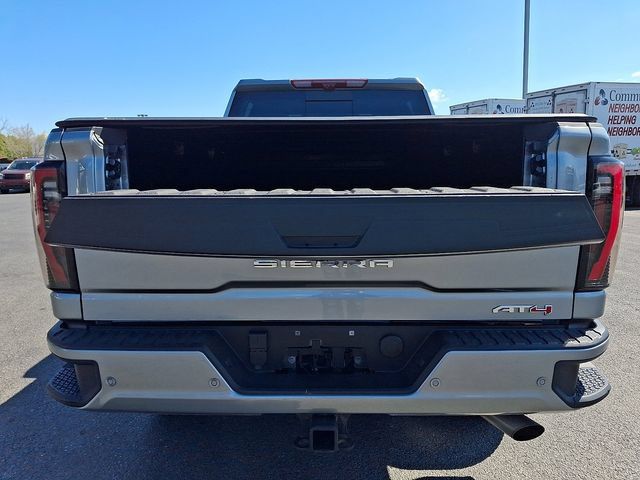 Used 2024 GMC Sierra 2500 AT4 w/ AT4 Premium Plus Package AWD/4WD image 32