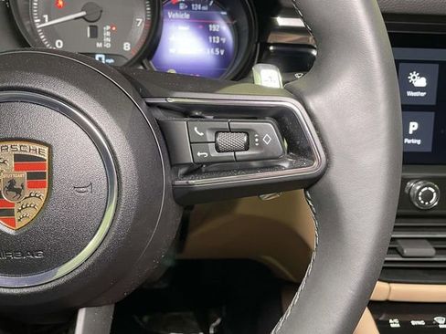 Certified 2025 Porsche Macan image 42