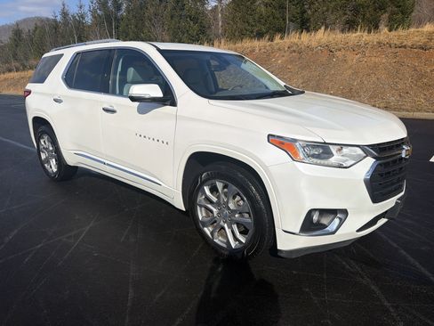 Used 2018 Chevrolet Traverse Premier w/ LPO, Floor Liner Package image 3