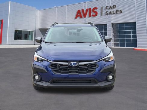 Used 2025 Subaru Crosstrek 2.5i Premium AWD/4WD image 2