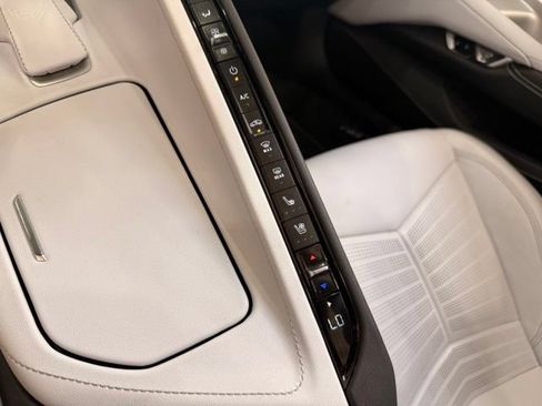 Used 2023 Chevrolet Corvette Stingray Preferred Conv w/ Z51 Performance Package RWD image 19