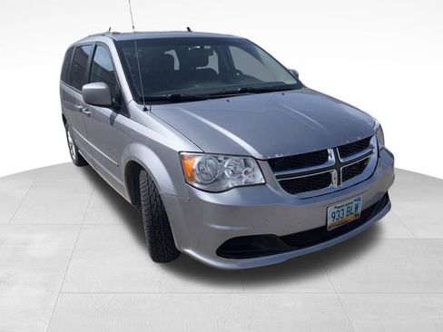 Used 2016 Dodge Grand Caravan SXT FWD image 1