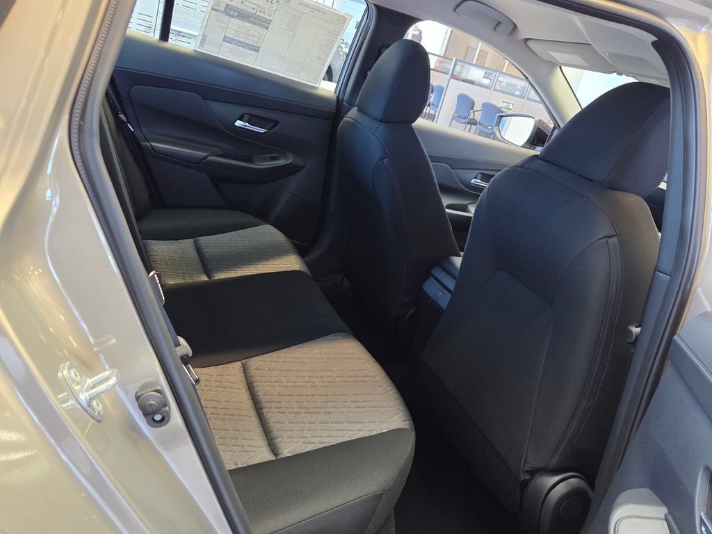 New 2027 Nissan Sentra SV w/ SV Convenience Package FWD image 13