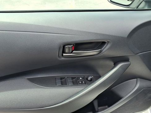 Used 2026 Toyota Corolla LE FWD image 12