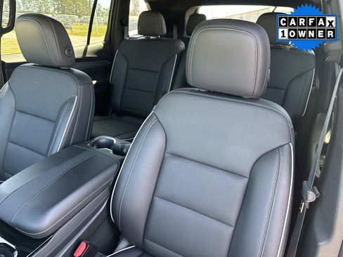 Used 2025 Buick Enclave Preferred image 24