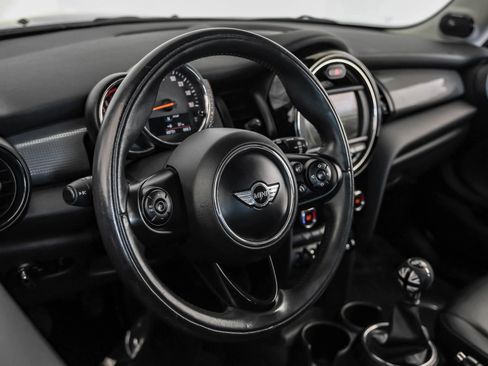 Used 2016 MINI Cooper 2-Door Hardtop image 13