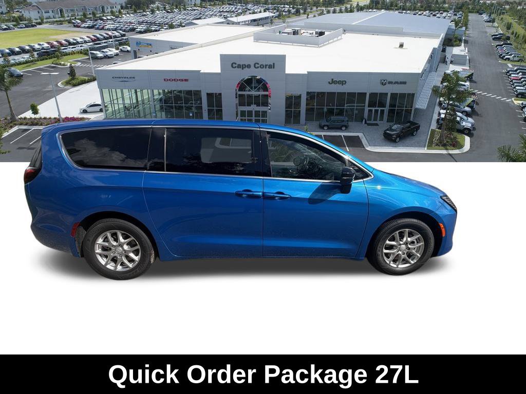 New 2027 Chrysler Pacifica Select w/ Family Tech Group FWD image 3
