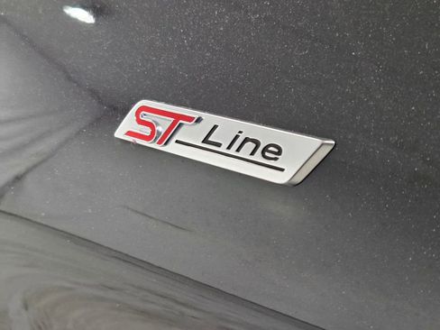 Used 2025 Ford Explorer ST-Line w/ ST-Line Street Pack image 29