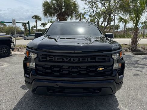 Used 2025 Chevrolet Silverado 1500 Custom image 5
