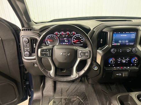 Certified 2022 Chevrolet Silverado 1500 RST image 18