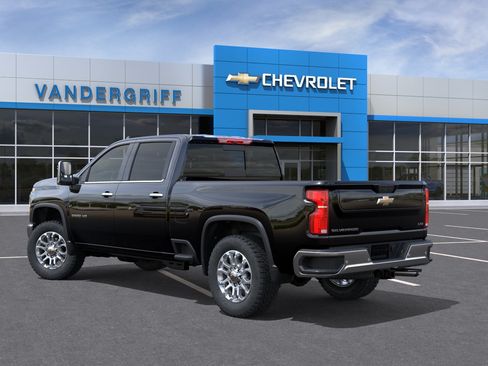 New 2026 Chevrolet Silverado 2500 LTZ w/ LTZ Convenience Package AWD/4WD image 3