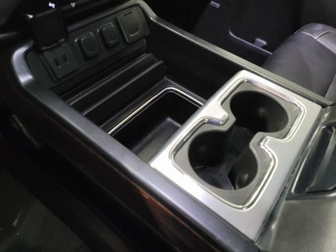 Used 2018 GMC Sierra 1500 SLT w/ SLT Premium Package image 28