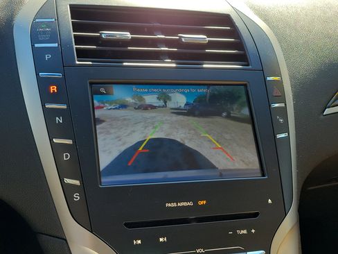 Used 2013 Lincoln MKZ 4DR SDN FWD image 21