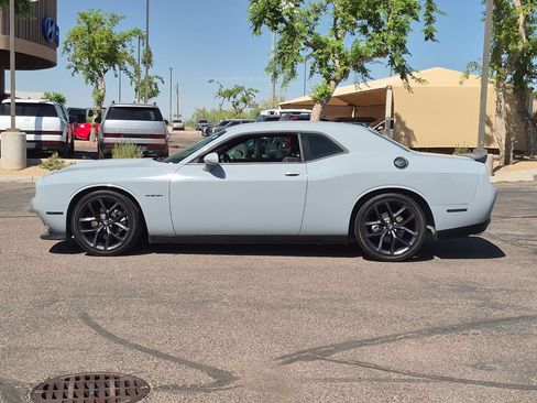 Used 2021 Dodge Challenger R/T w/ Blacktop Package RWD image 9