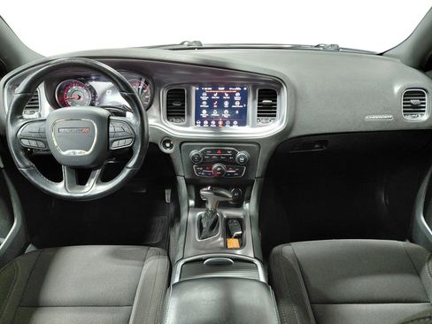 Certified 2019 Dodge Charger SXT w/ Cold Weather Package image 19