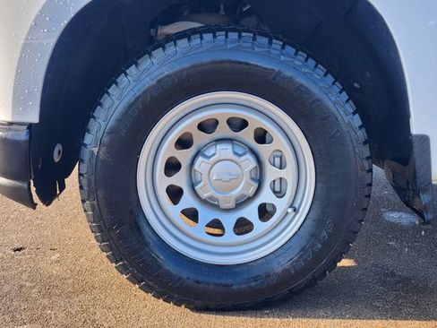 Used 2022 Chevrolet Silverado 1500 W/T w/ WT Fleet Convenience Package AWD/4WD image 10