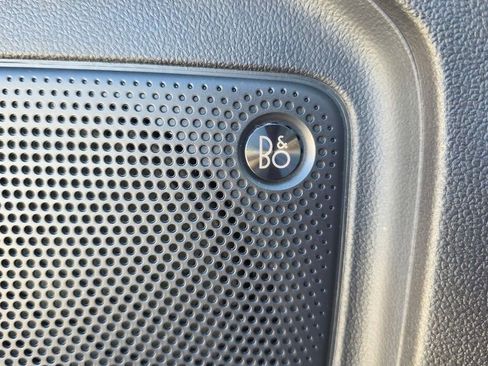 Used 2022 Ford Escape Titanium w/ Titanium Elite Package AWD/4WD image 25