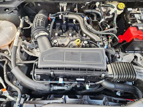 Certified 2025 Ford Escape ST-Line FWD image 29