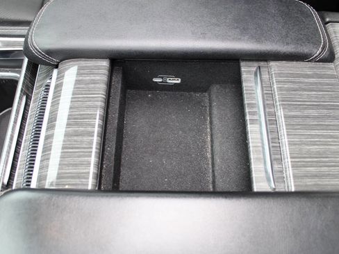 Used 2022 Jeep Wagoneer Series III w/ Premium Group I image 36