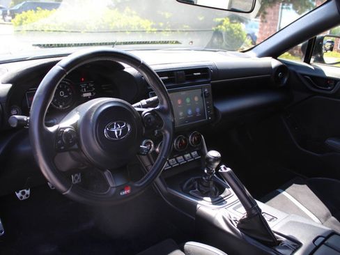 Used 2023 Toyota GR86 Premium RWD image 19