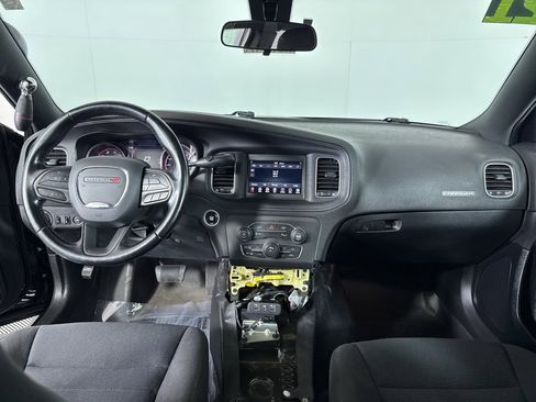 Used 2021 Dodge Charger Police image 3