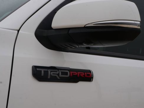 Used 2020 Toyota Tacoma TRD Pro AWD/4WD image 13