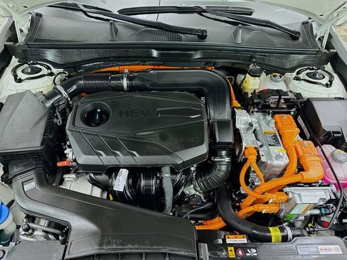 Used 2024 Hyundai Sonata Limited image 31