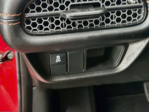 Used 2024 Honda HR-V Sport image 17