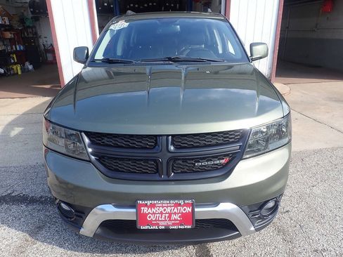 Used 2017 Dodge Journey Crossroad w/ Popular Equipment Group AWD/4WD image 3