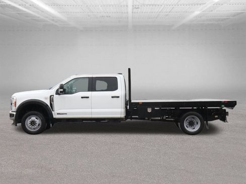 Used 2024 Ford F550 4x4 Crew Cab Super Duty image 8