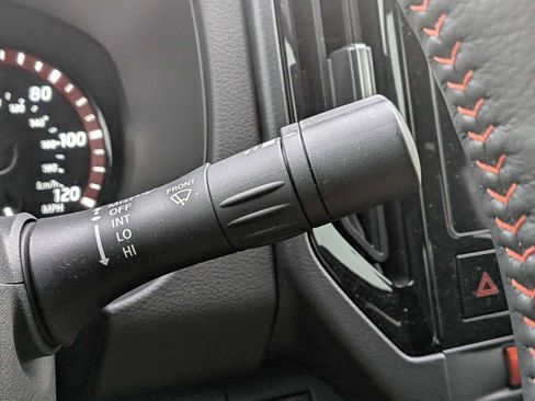 Used 2025 Nissan Frontier PRO-4X w/ Pro Convenience Package image 23