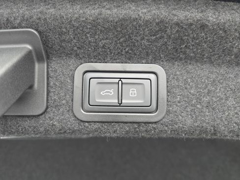 Used 2024 Audi A6 Premium Plus image 13