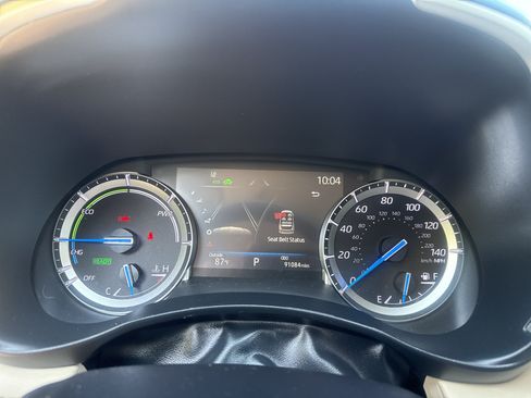 Used 2022 Toyota Highlander Limited FWD image 10