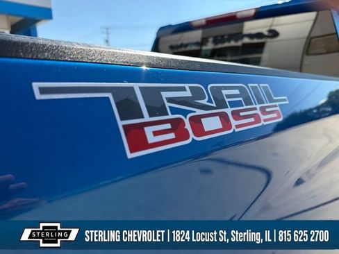Used 2022 Chevrolet Silverado 1500 LT Trail Boss w/ LT Trail Boss Premium Package AWD/4WD image 36