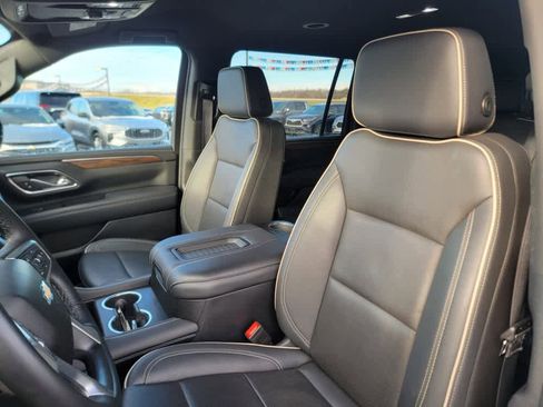 Certified 2024 Chevrolet Suburban Premier image 12