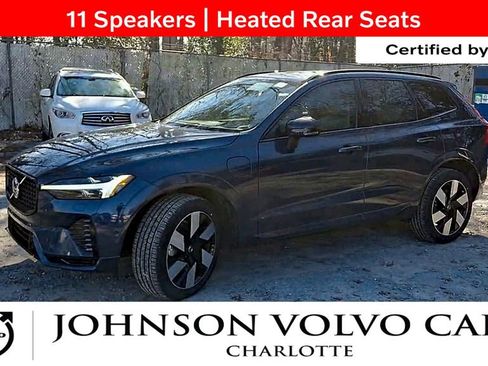 Certified 2025 Volvo XC60 T8 Plus w/ Protection Package Premier AWD/4WD image 4