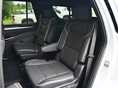 Used 2026 Cadillac Escalade Sport w/ LPO, ONYX Package AWD/4WD image 32