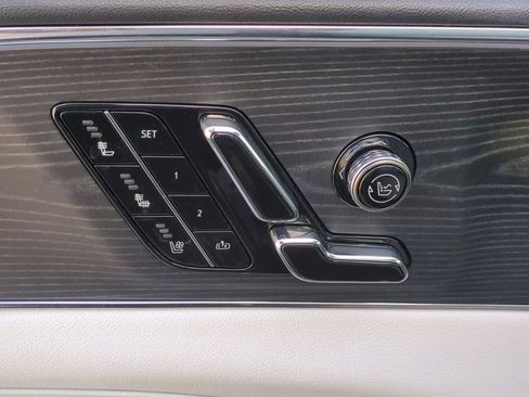 Used 2024 Cadillac Lyriq Luxury image 21