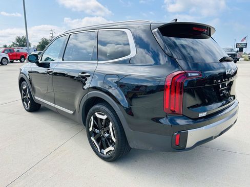 Used 2025 Kia Telluride S FWD image 39