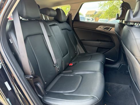 Used 2025 Kia Sportage SX FWD image 19