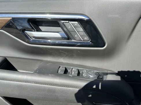 New 2026 Chevrolet Tahoe High Country AWD/4WD image 24