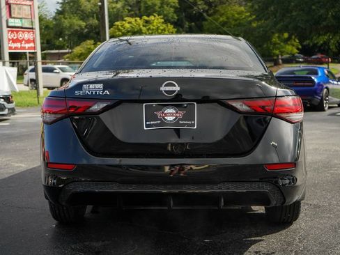 Used 2025 Nissan Sentra S w/ Lighting Package FWD image 19
