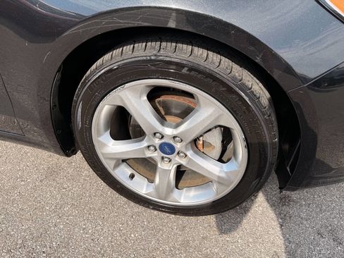 Used 2015 Ford Fusion SE w/ Equipment Group 201A FWD image 36