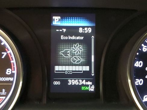 Used 2020 Toyota Camry LE w/ Convenience Package FWD image 13