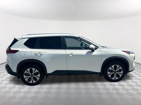 Used 2023 Nissan Rogue SV w/ SV Premium B Package FWD image 4