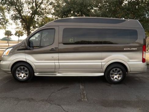 Used 2016 Ford Transit 150 XLT image 6